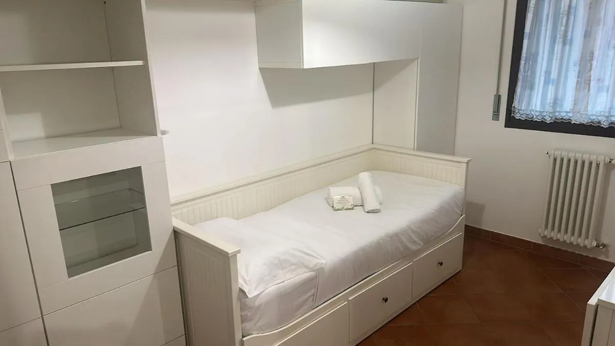 Joli Apartment Parma Italy
